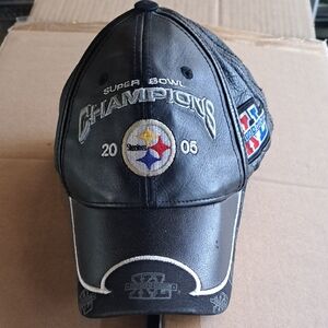 Vintage NFL Super Bowl Champ 2005 Blue and Black Cap